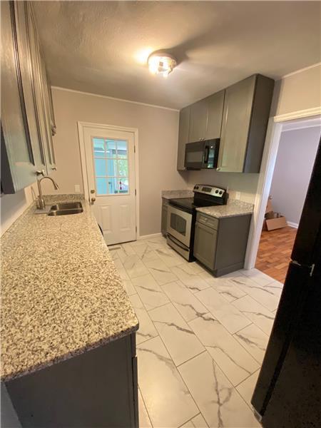 Foto del edificio - 2219 E 40th St