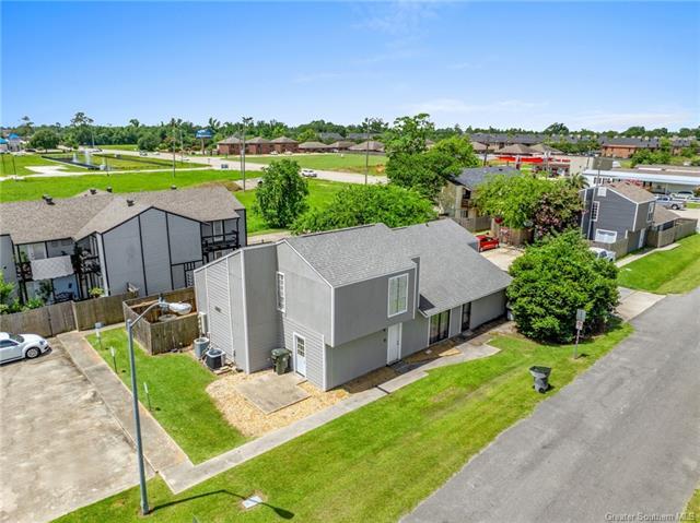 Foto principal - 1851 Fox Run Dr