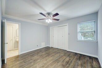 Building Photo - 3307 Chris Dr Building Photo - 3307 Chris Dr