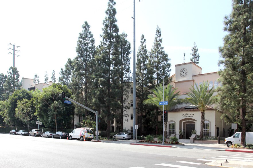 L'Estancia Rentals Studio City, CA