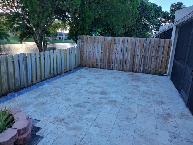 Building Photo - 1030 NW 53rd St