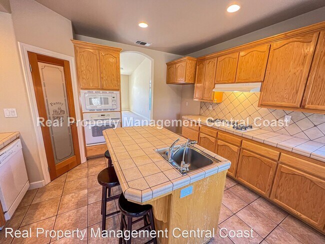 Building Photo - 4 br, 2.5 bath House - 1911 Terrabella Court