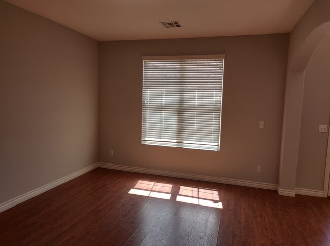 Building Photo - 7166 Clear Range Ave
