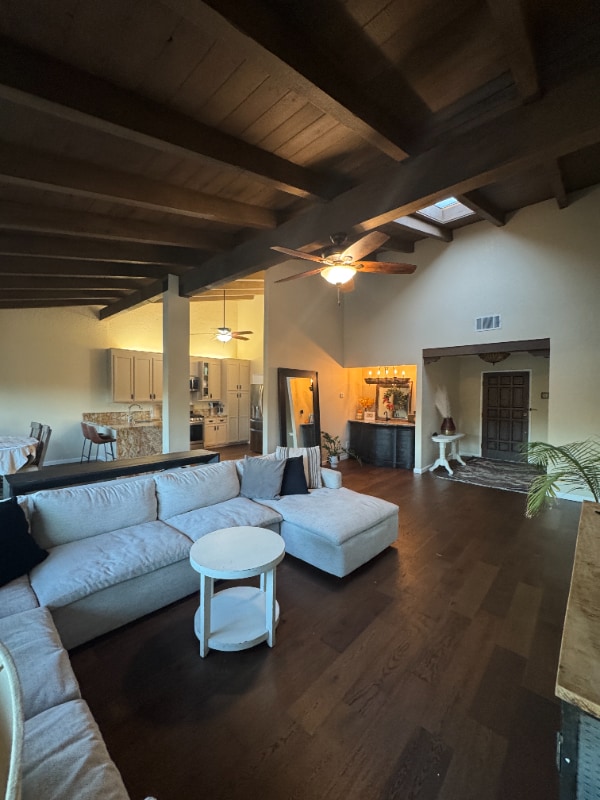 Building Photo - 1346 Miraflores Glen