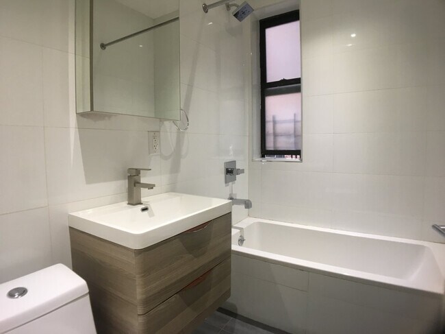 Foto del edificio - 75 Ellwood St