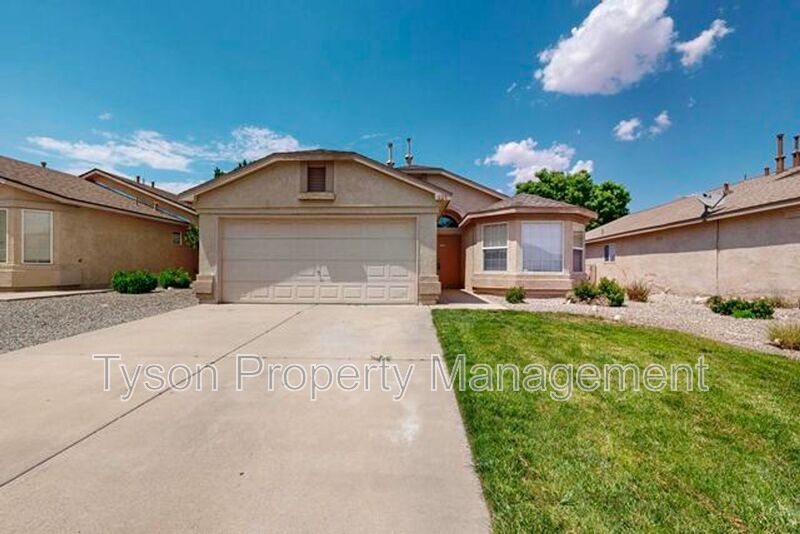 Foto principal - 629 Sunny Meadows Dr