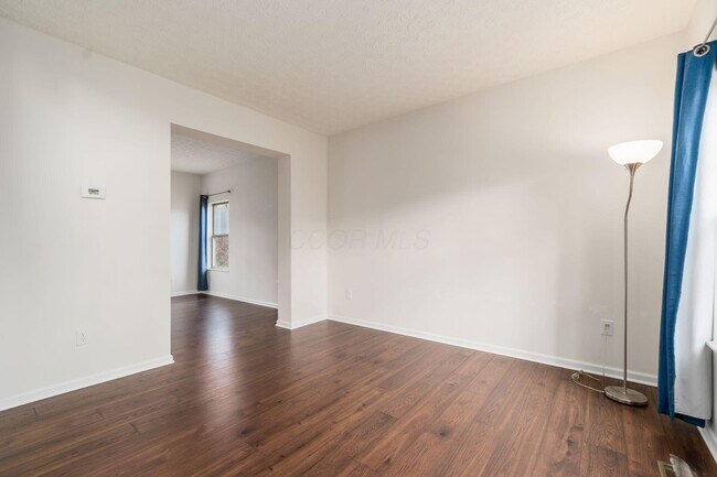 Foto del edificio - 7916 Bridge Crossing Ct