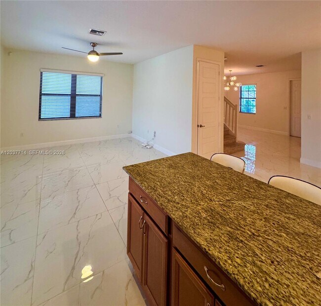Foto del edificio - 636 NE 193rd St