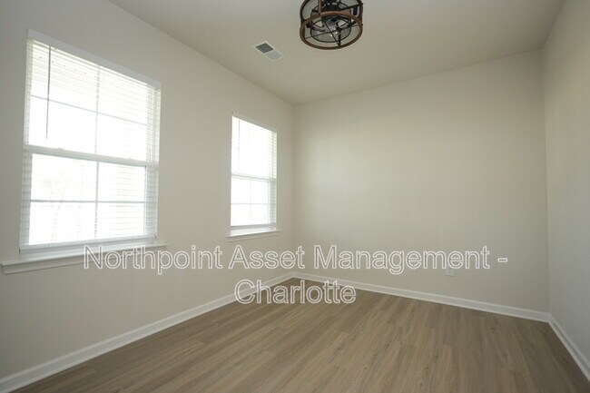 Foto del edificio - 13014 Legacy Ridge Ln