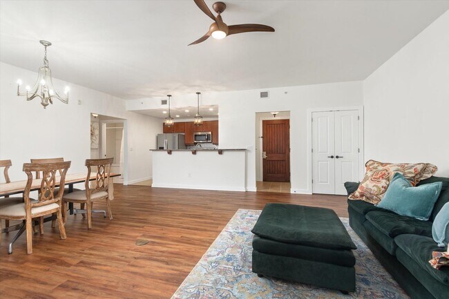 Building Photo - 955 Registry Blvd