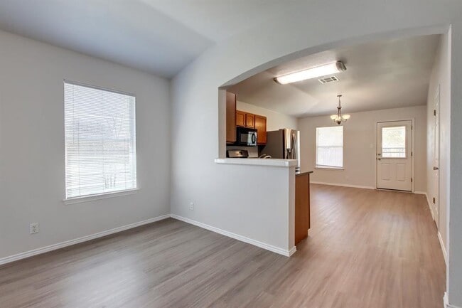 Foto del edificio - 218 Katy B Ln