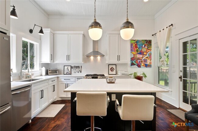 Foto del edificio - 1017 Hopkins St