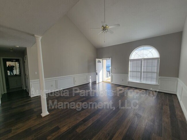 Foto del edificio - 117 Palmer Ct