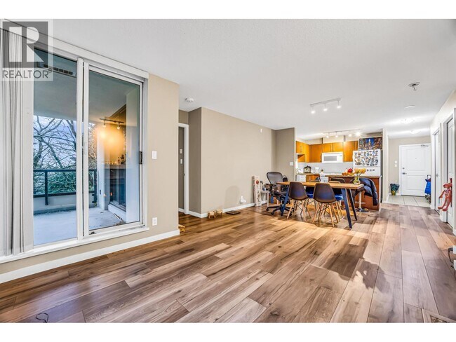 Photo du bâtiment - 2138 Madison Ave