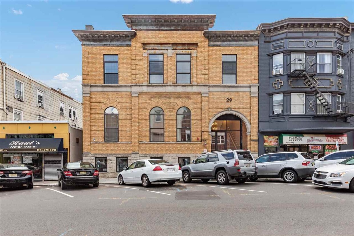 29 Broadway, Passaic, NJ 07055 House Rental in Passaic, NJ