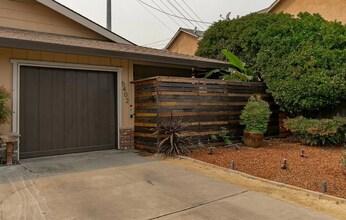 Building Photo - 5402-5404 Olympic Way