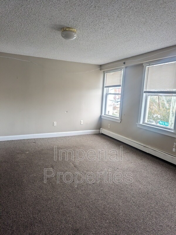 Foto del edificio - 251 Pine St