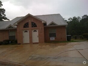Building Photo - 2554 Golden Park Ln