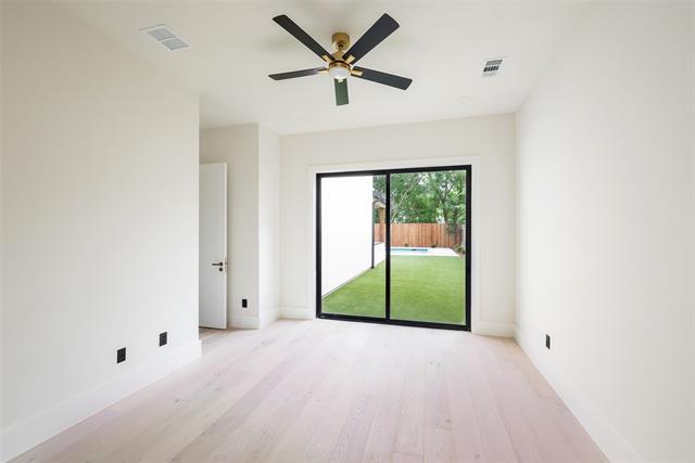 Foto del edificio - 4326 Merrell Rd