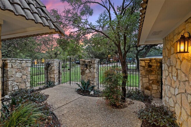 Foto del edificio - 113 Comet