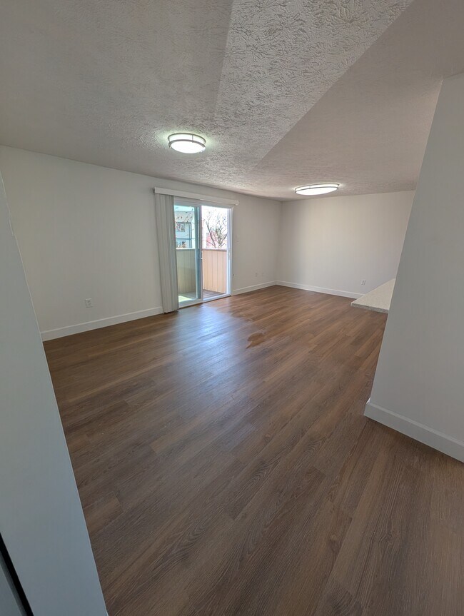 Comedor y sala de estar - 19609 Gunners Branch Rd