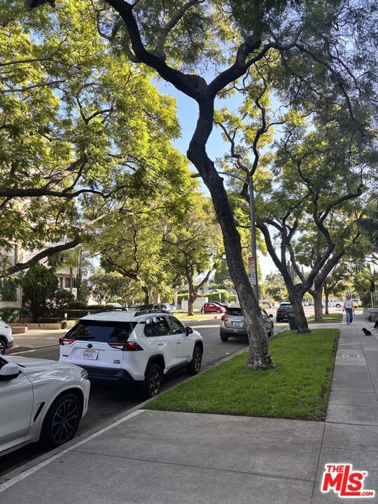 Foto del edificio - 321 N Oakhurst Dr