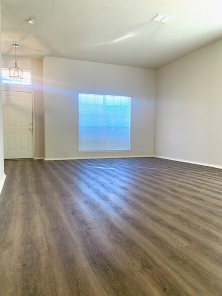 Foto del edificio - 3912 Rushden Ct