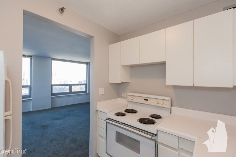 Primary Photo - 440 N Wabash Ave