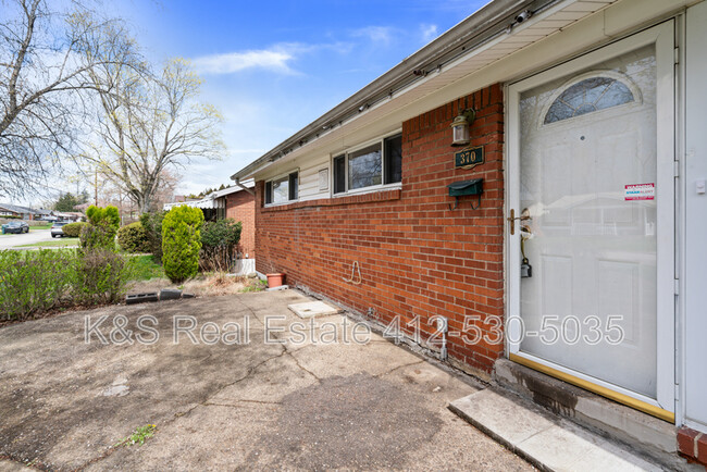 Building Photo - 370 Princeton Dr