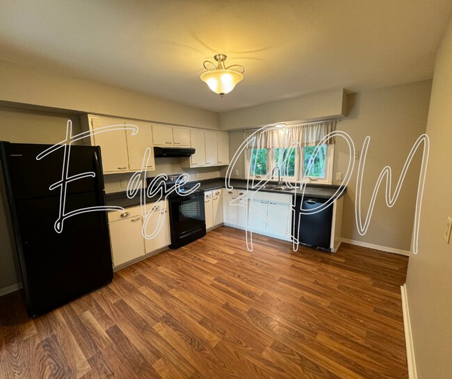 Foto del edificio - 3311 Pridemore Dr