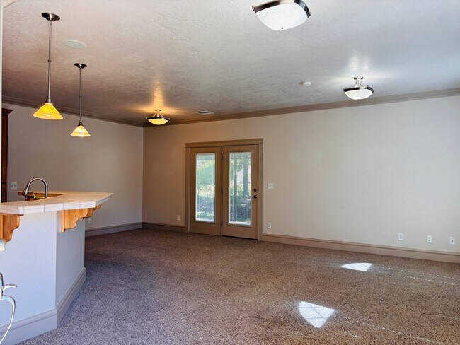 Foto del edificio - 409 Cobblestone Dr