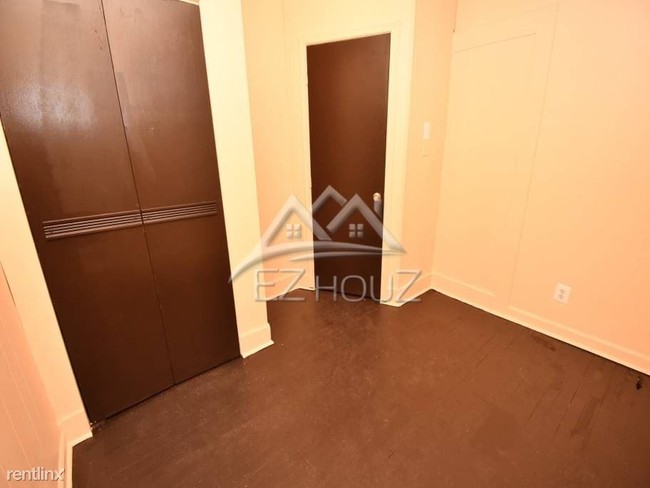 Foto del edificio - 3006 W Cold Spring Ln