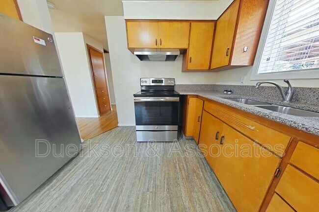 Foto del edificio - 2230 NW Grant