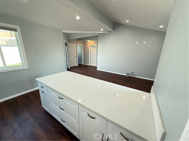 Building Photo - 973 Saltcoats Dr