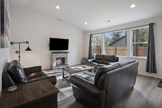 Building Photo - 17255 Avocet Dr