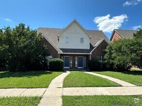 Building Photo - 8739 Holly St