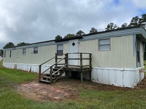 Building Photo - 208 Leatherwood Ln