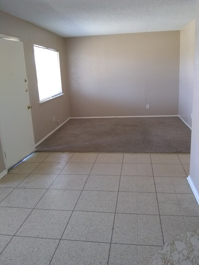 Building Photo - 4434 Fleetwood Ln
