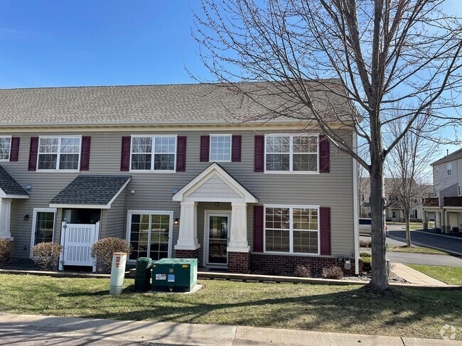 Building Photo - 896 Braunworth Ct
