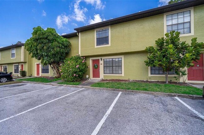 Foto del edificio - 7337 Cedar Creek Ct