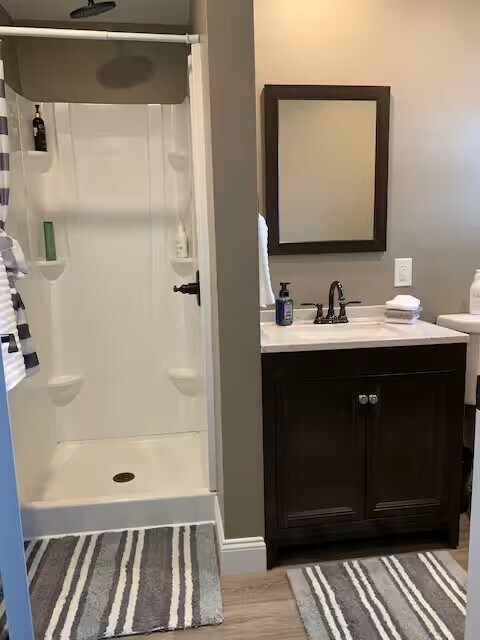 Baño principal en suite - 211 Grant St