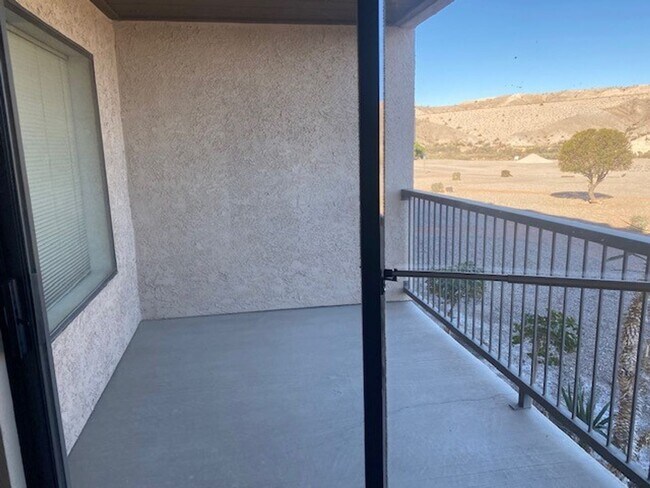 Foto del edificio - Waterfront 2BR 2B Condo Lower Level, gated...