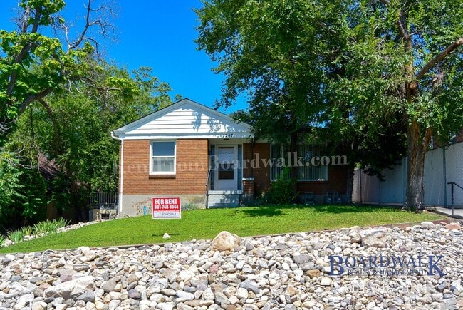 Building Photo - 1247 E 1300 S