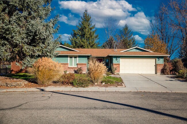 Foto del edificio - Heart of Eagle 4 Bed 2 Bath Home