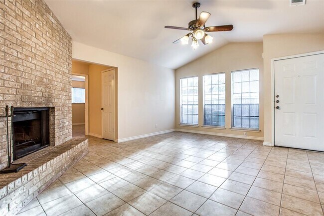 Building Photo - 8811 Clearbrook Trail