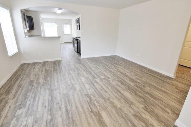 Building Photo - 9606 Franconia Dr