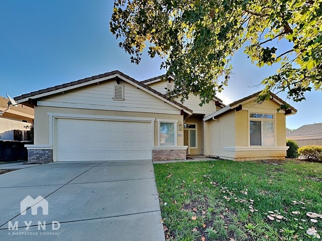 Building Photo - 8045 Quaker Ridge Way