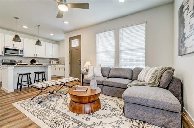 Building Photo - 300 Meadow Pl Dr