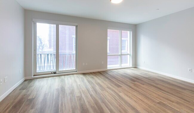 Foto del edificio - 56 Rogers St