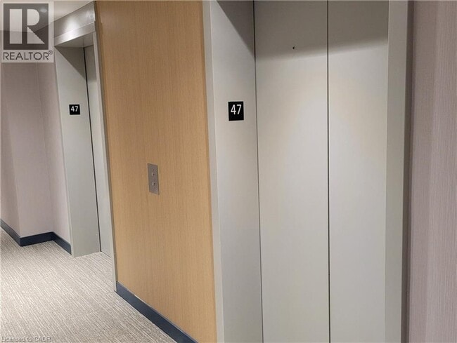 Building Photo - 395 Square One Dr